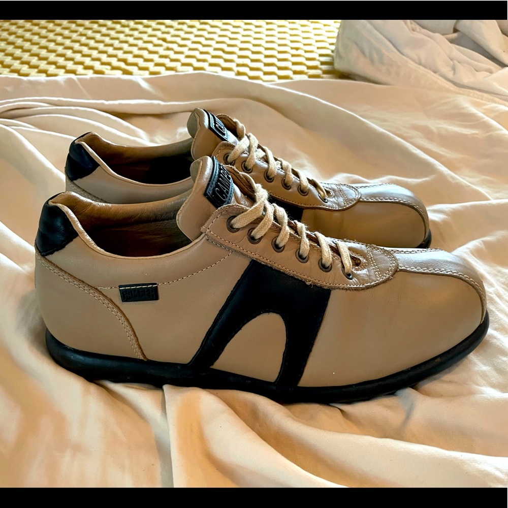 Camper size 43. Vintage mid 90s. Barely worn.